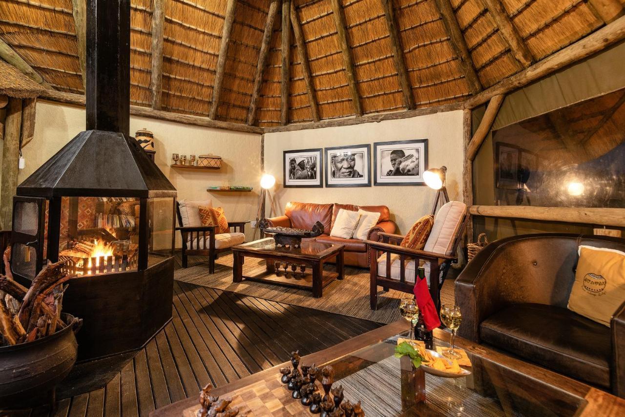 Frans Indongo Lodge Otjiwarongo Exteriér fotografie