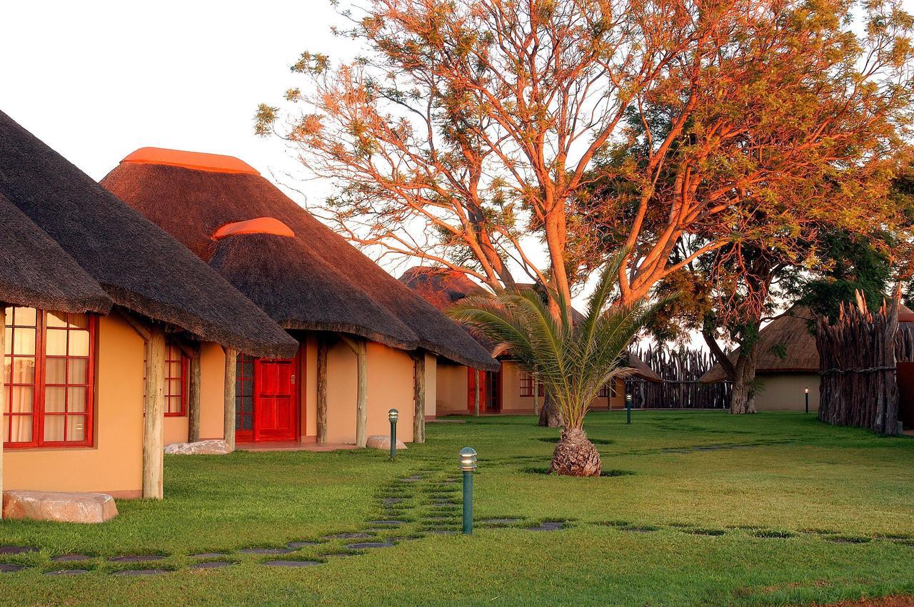 Frans Indongo Lodge Otjiwarongo Exteriér fotografie